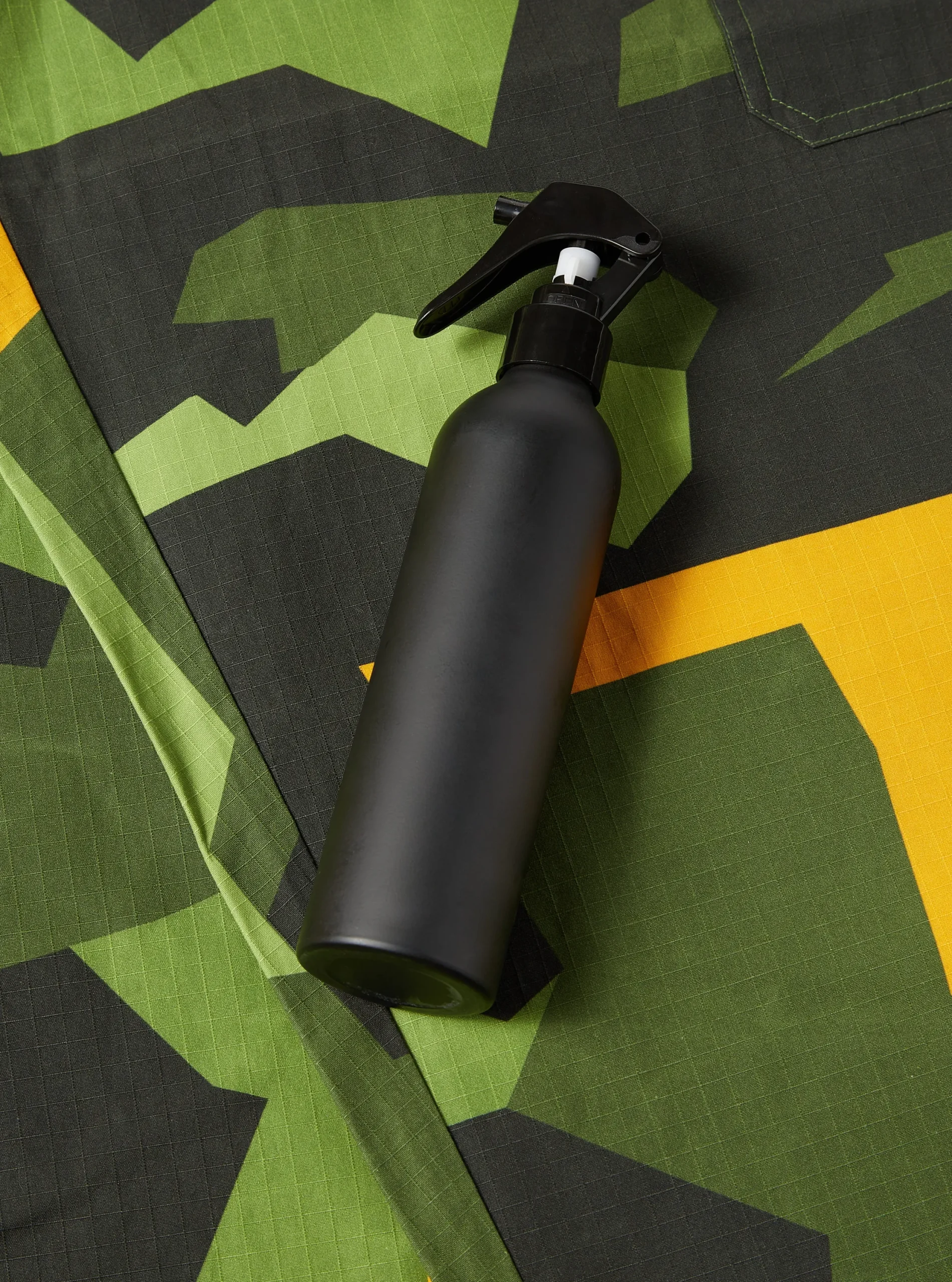 New Halley Stevensons Of Dundee Garment Reproofing Spray - 200Ml Men Accessories.