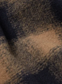 Store Blanket In Navy Mix Wool Fleece Men Accessories.