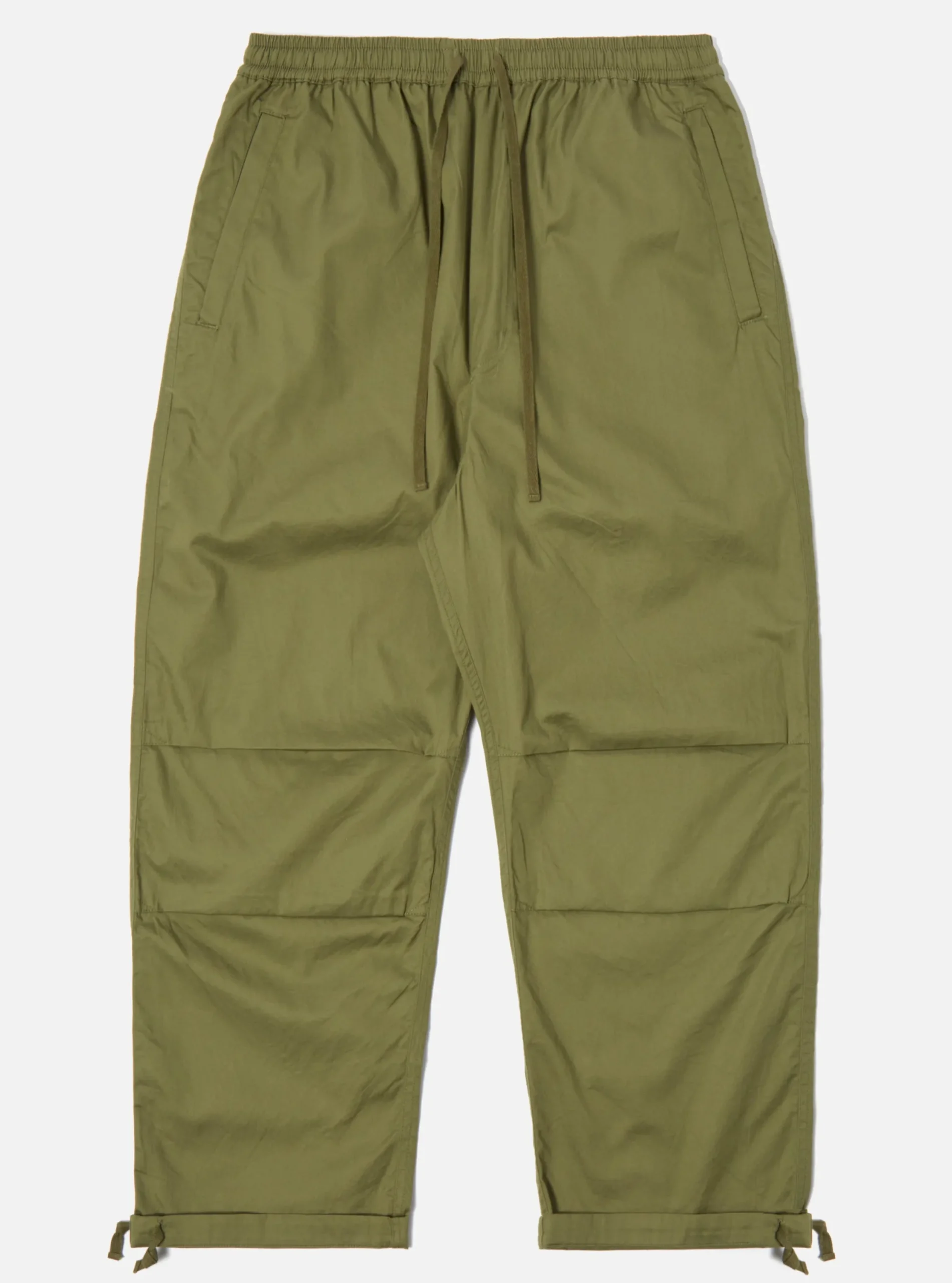 Store Parachute Pant In Olive Fine Twill Men Trousers.