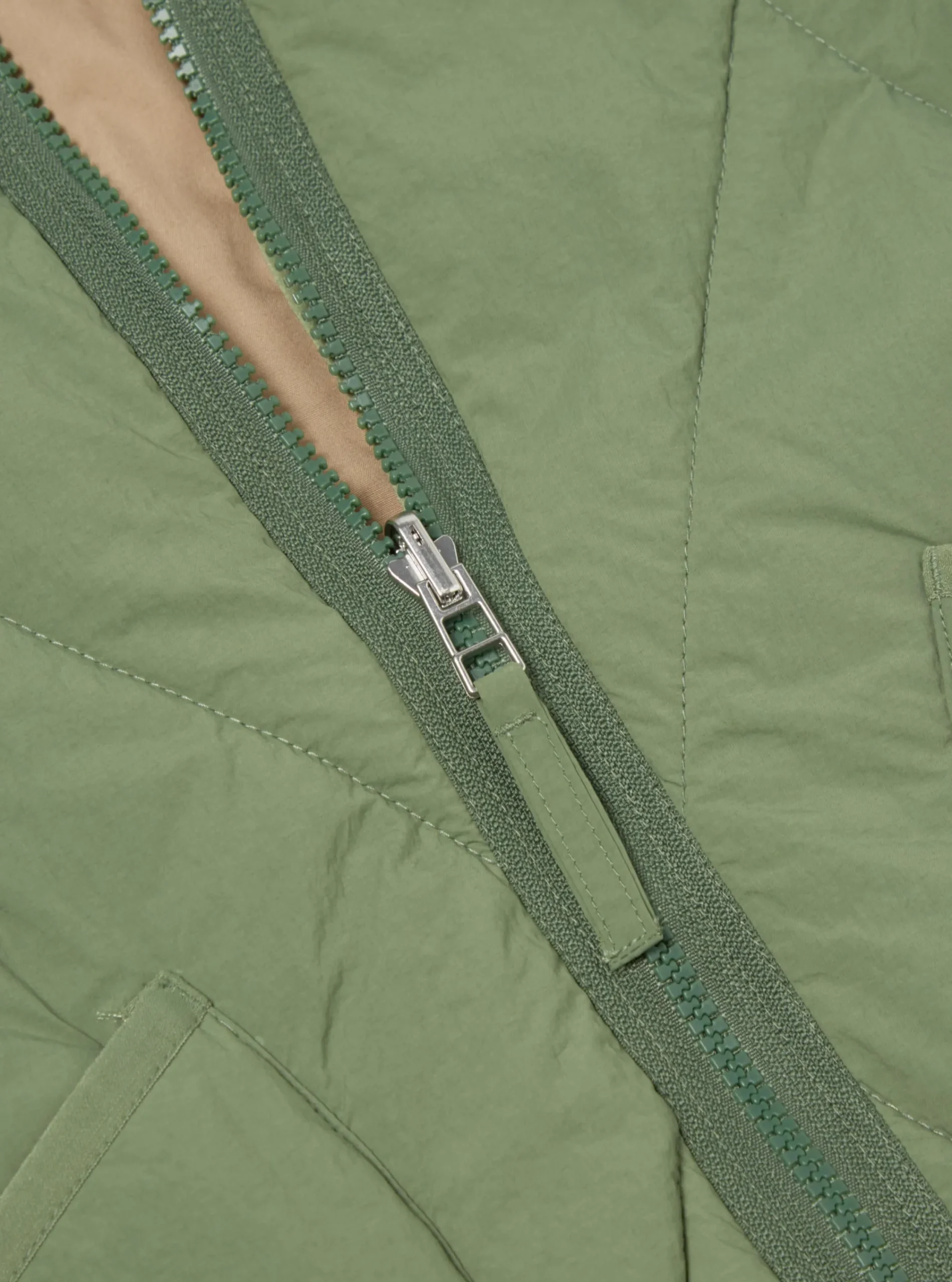 Best Reversible Military Liner Jacket In Green/Sand Diamond Quilt Recycled Nylon Men Coats & Outerwear.