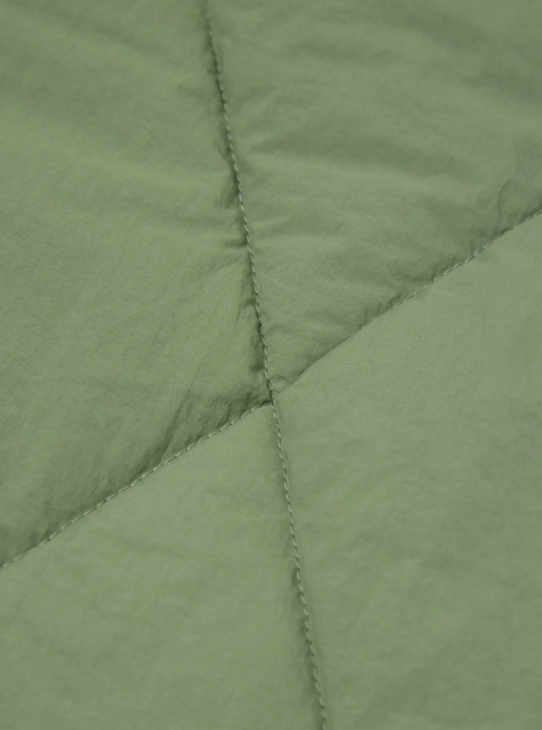 Best Reversible Military Liner Jacket In Green/Sand Diamond Quilt Recycled Nylon Men Coats & Outerwear.