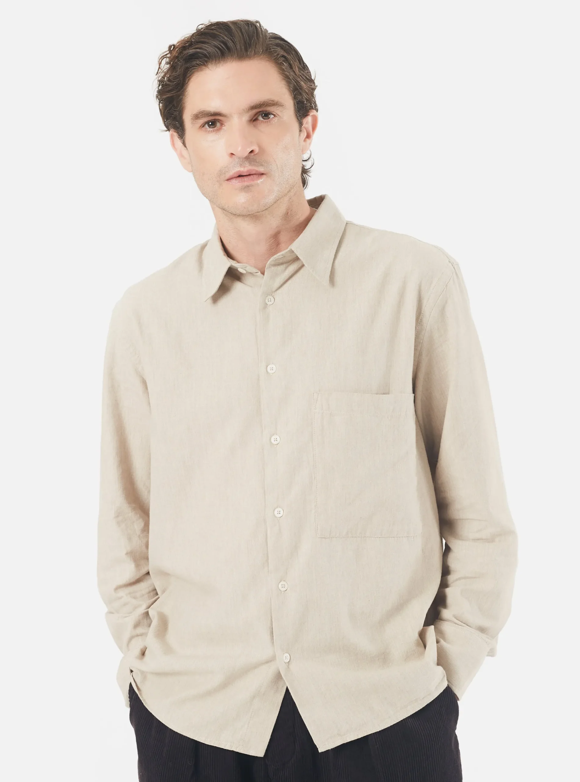 Hot Square Pocket Shirt In Sand It Brushed Twill Men Shirts.